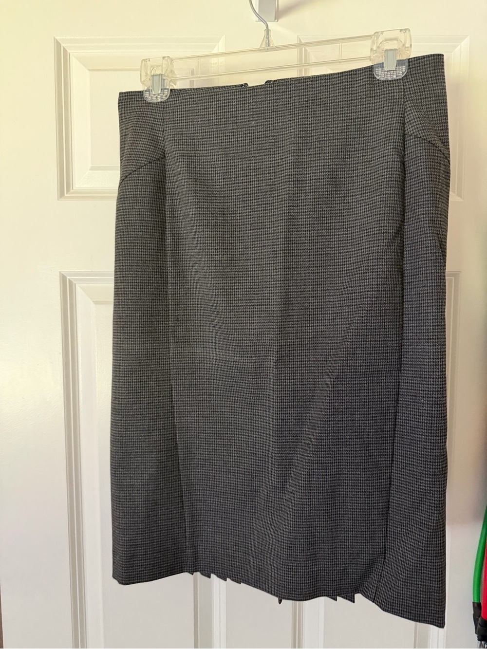 Express Gray Mini-Houndstooth Pencil Skirt
